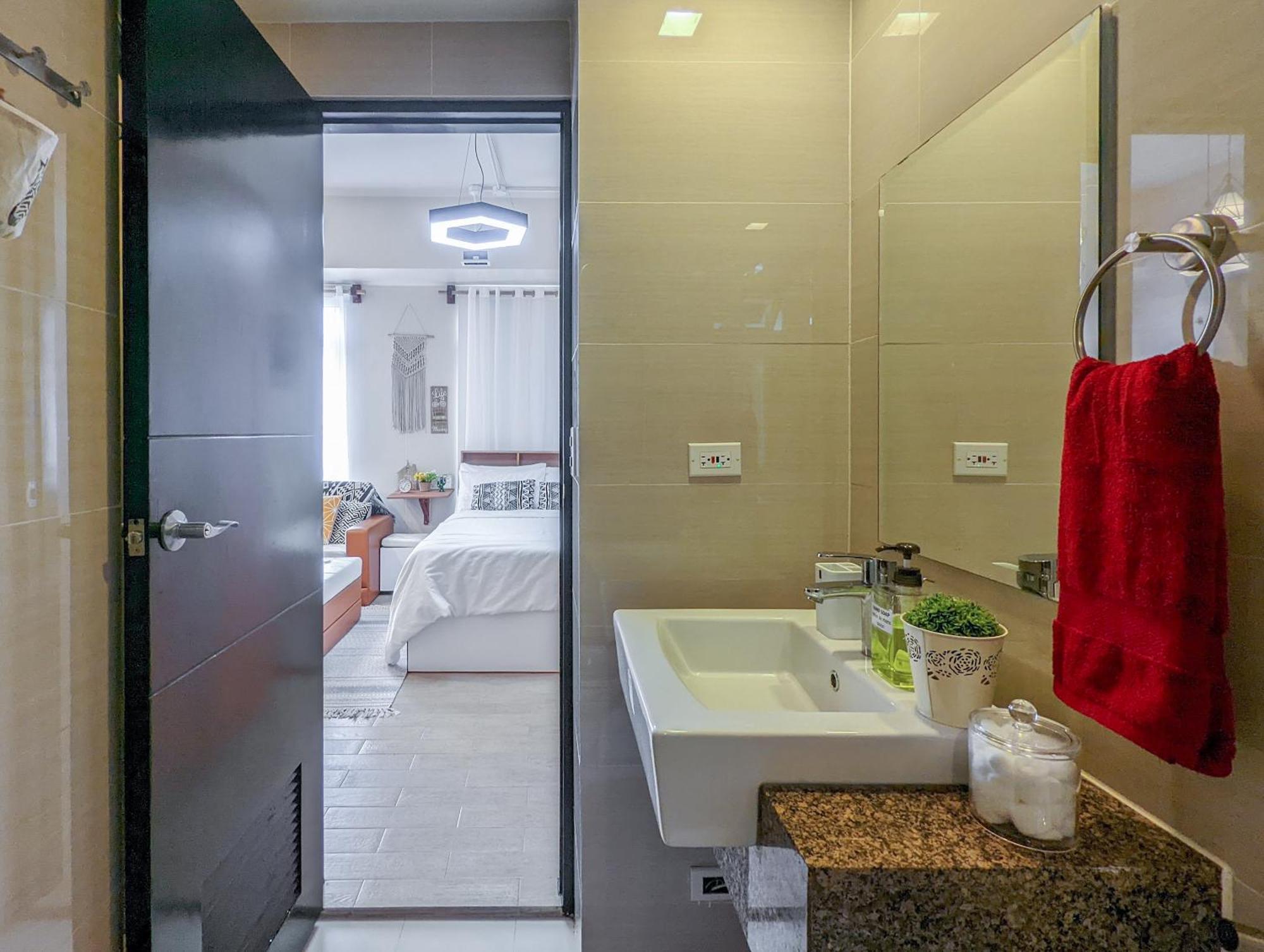 Studio Condo Naia Airport Terminal 3 Newport City Casino Manila Exterior foto